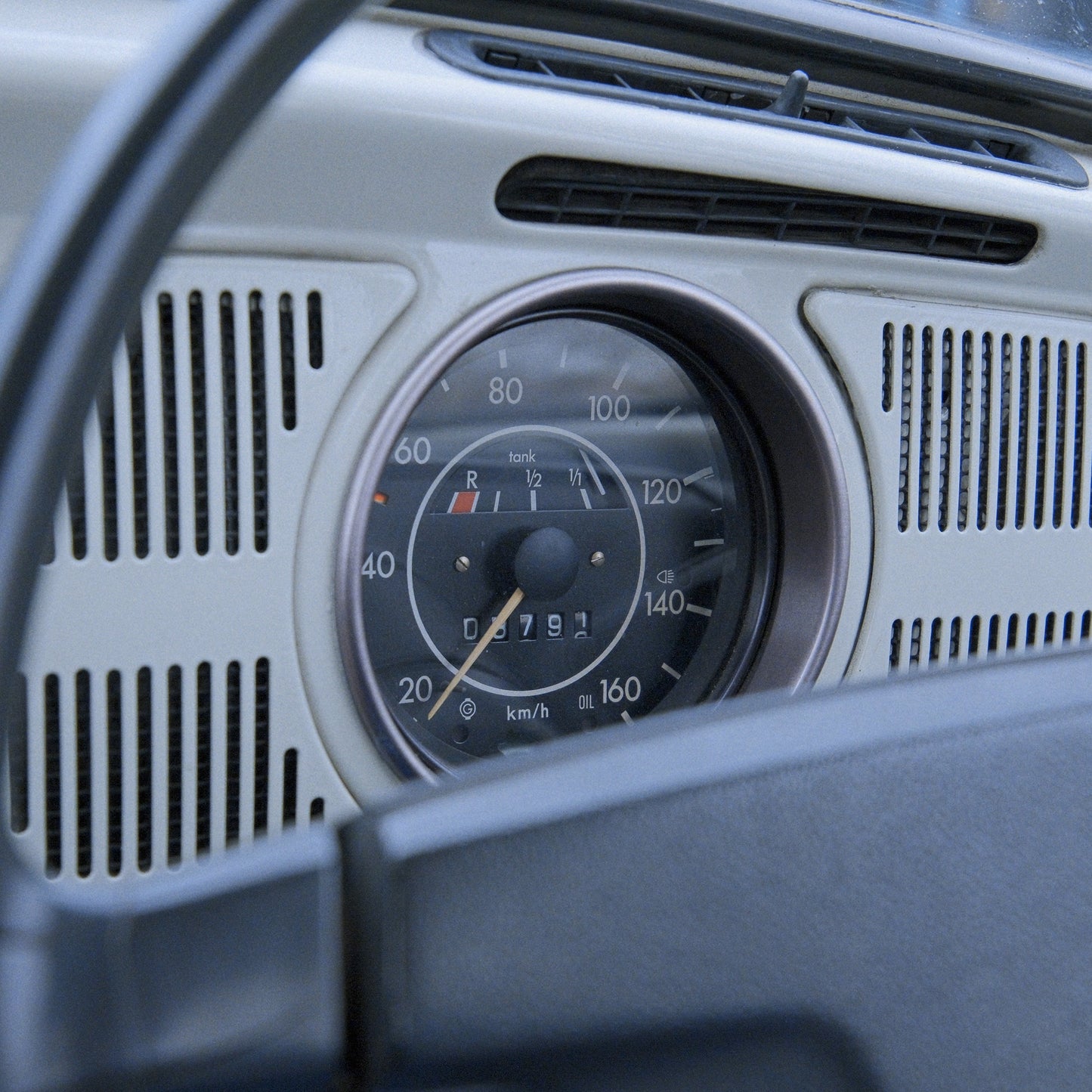 Volkswagen Beetle Classic – Sakura Edition | Japan Export